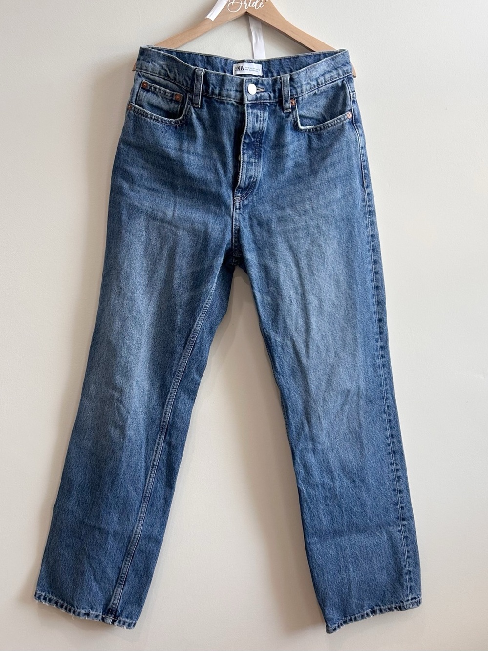 ZARA High Rise Straight Leg Jeans Medium Wash Size 6 (US 6 / EUR 38)